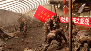 PLA soldiers, militia rush to quake-hit Qinghai