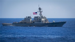 US destroyer trespassing in China’s territorial waters to stir up trouble in South China Sea