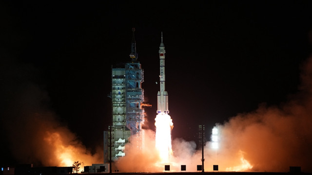 China launches Shenzhou-15 spaceship, aiming for first in-orbit crew rotation